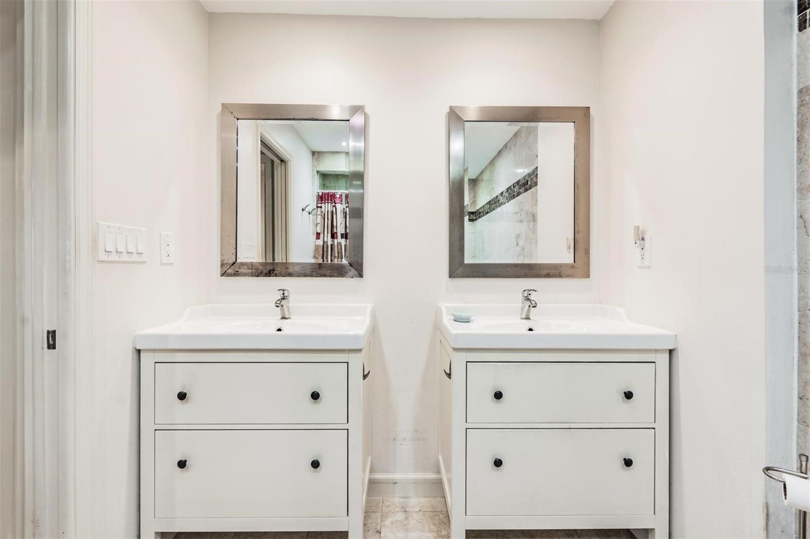 3018 PRESTIGE DR, CLEARWATER, FL, 33759