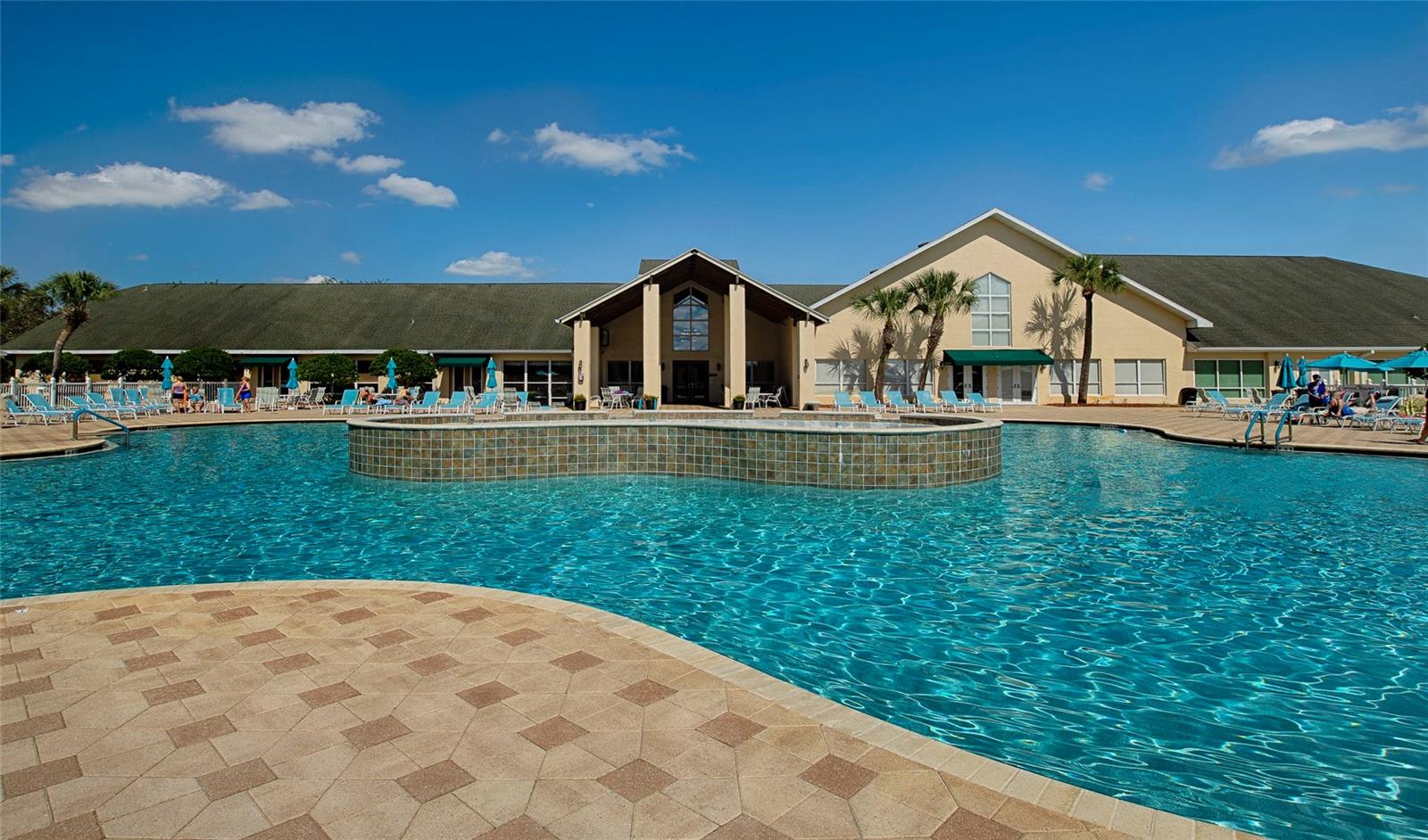 9723 ROLLING CIR, SAN ANTONIO, FL, 33576