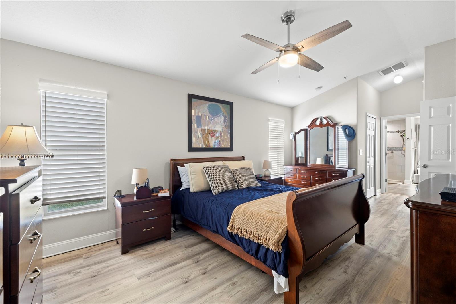 9723 ROLLING CIR, SAN ANTONIO, FL, 33576