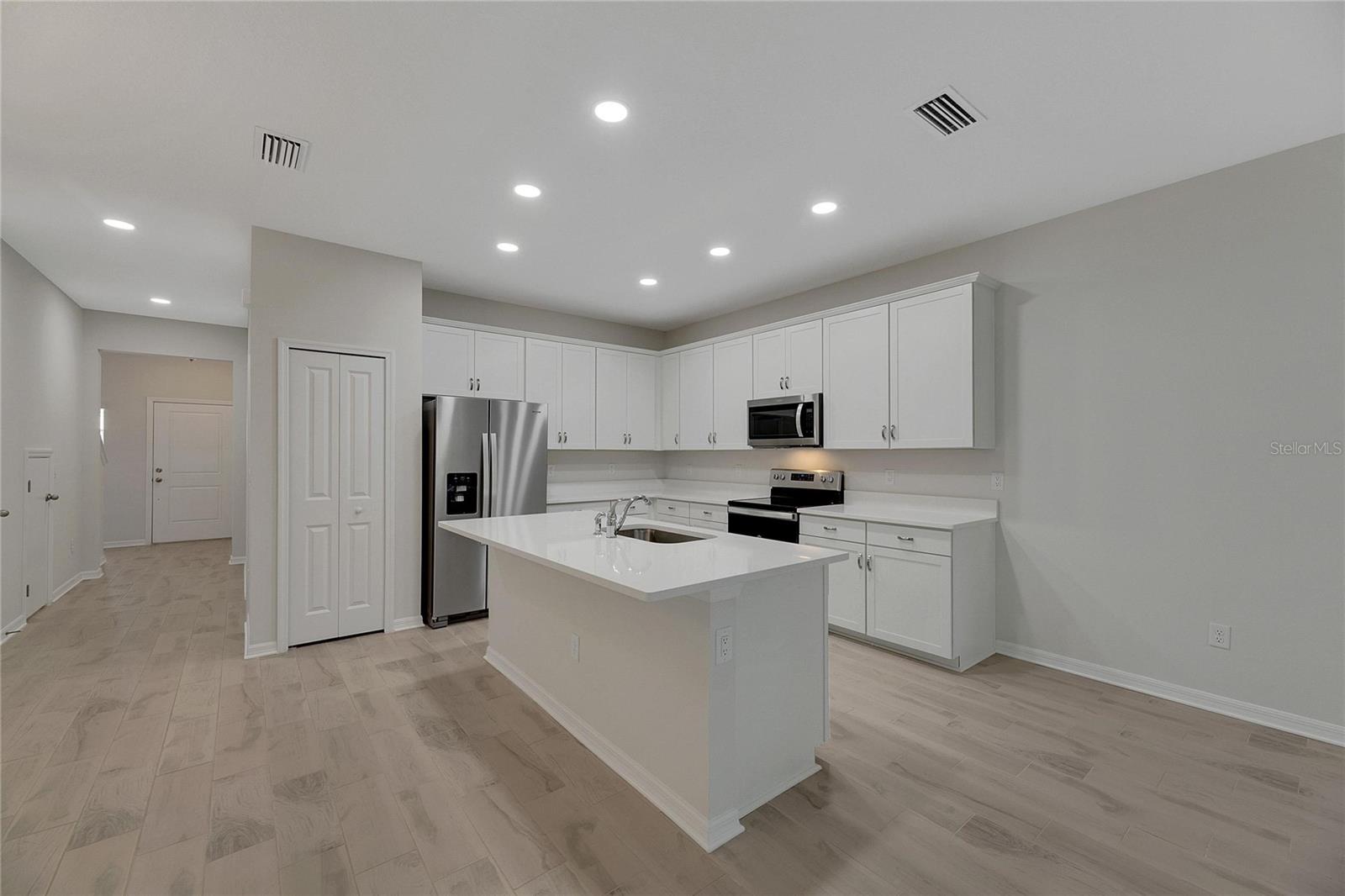 9614 SWEETWELL PL, RIVERVIEW, FL, 33569