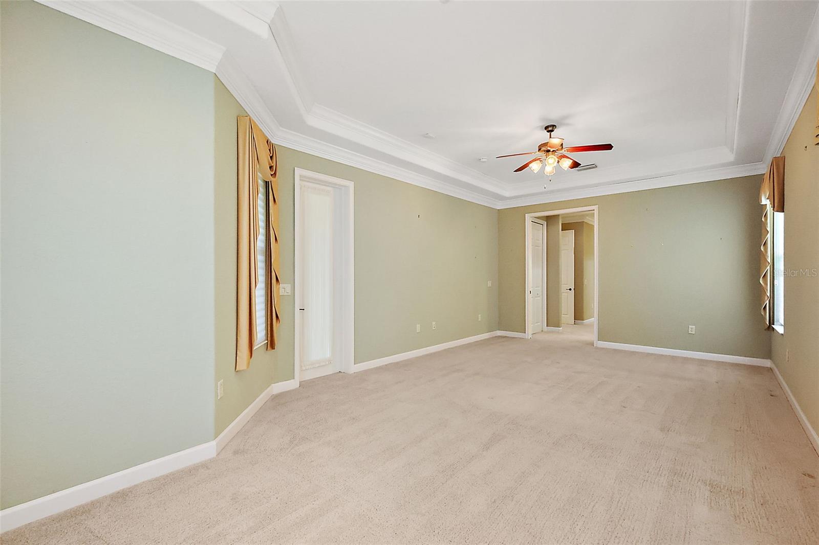 9813 SANTA CLARA CT, HOWEY IN THE HILLS, FL, 34737