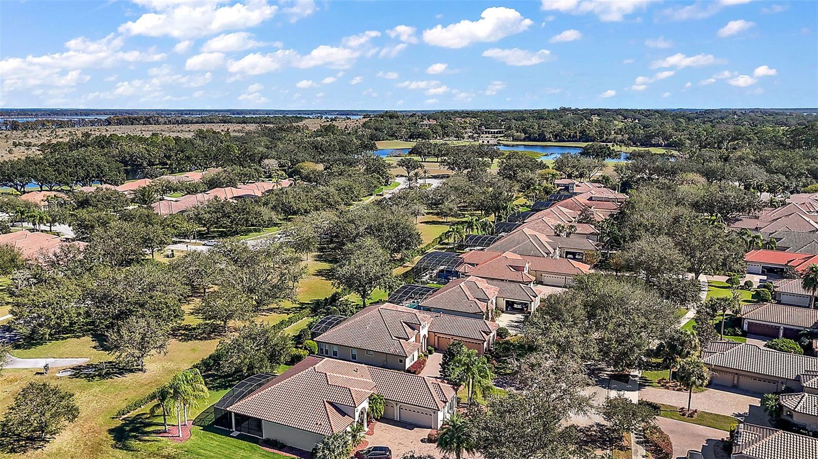 9813 SANTA CLARA CT, HOWEY IN THE HILLS, FL, 34737