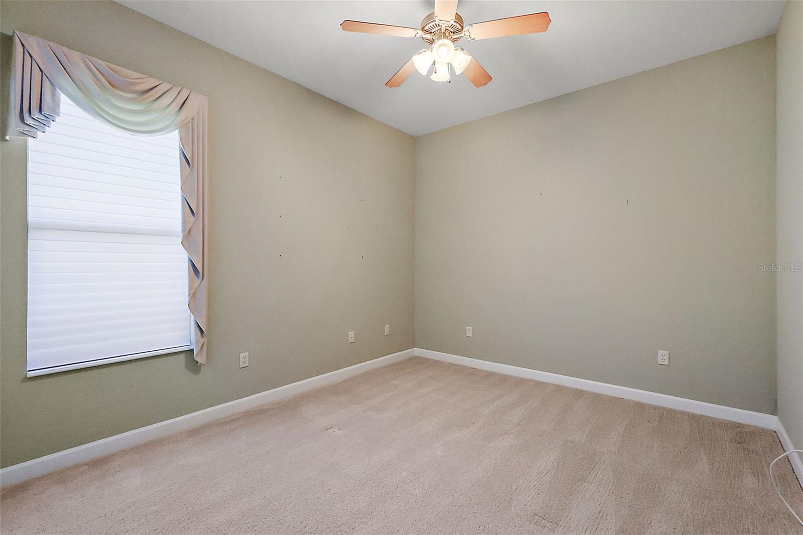 9813 SANTA CLARA CT, HOWEY IN THE HILLS, FL, 34737