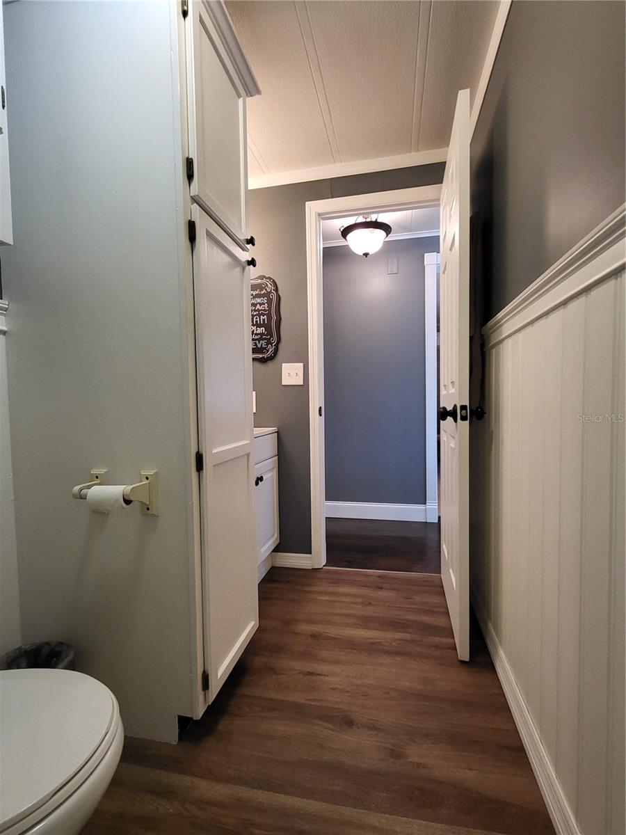 2291 E BAY DR #102, LARGO, FL, 33771
