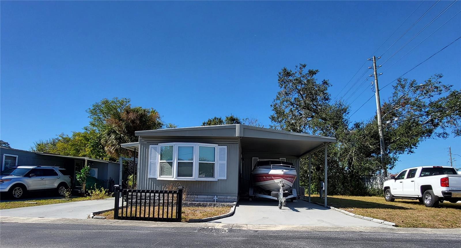 2291 E BAY DR #102, LARGO, FL, 33771