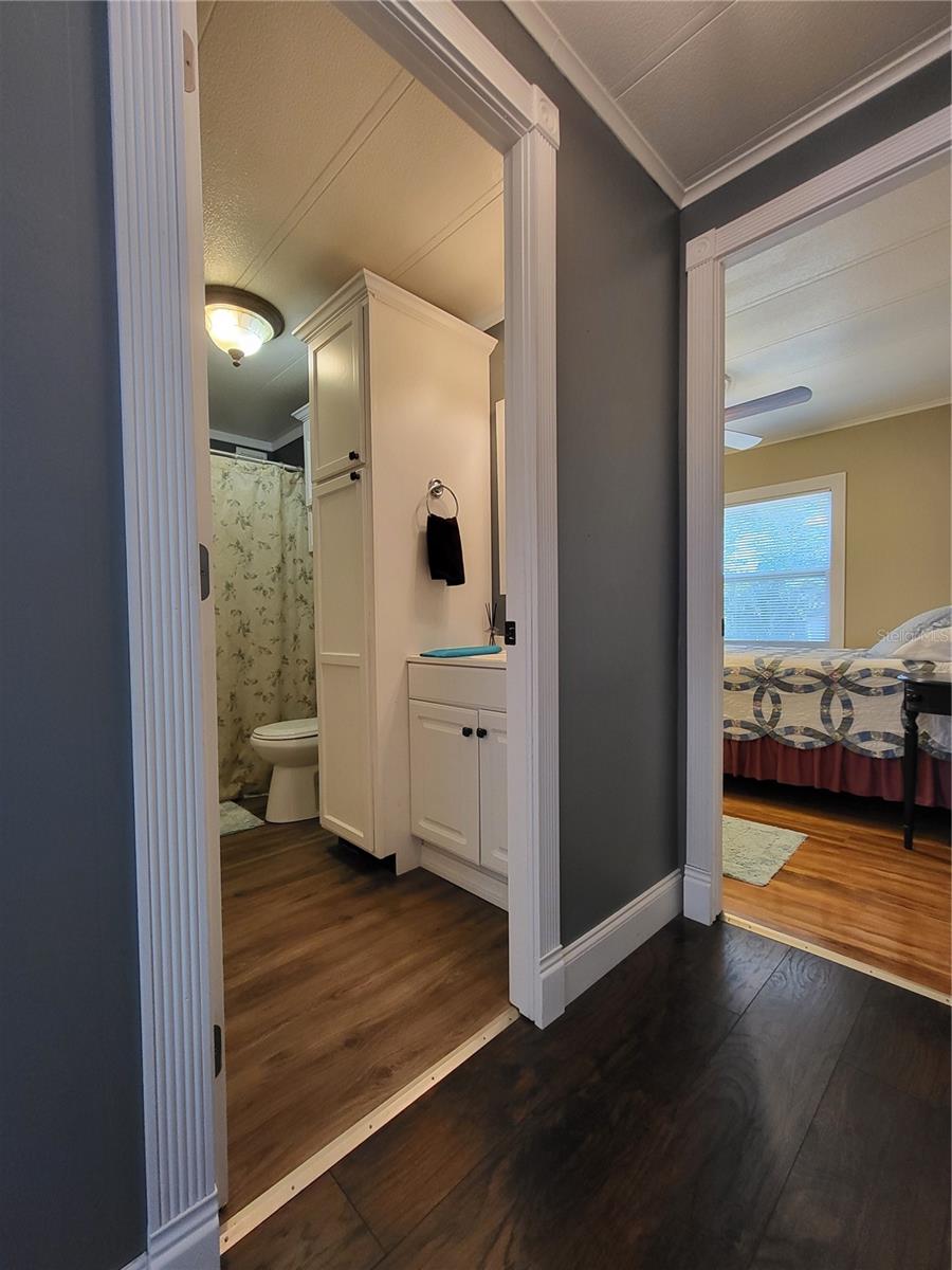 2291 E BAY DR #102, LARGO, FL, 33771