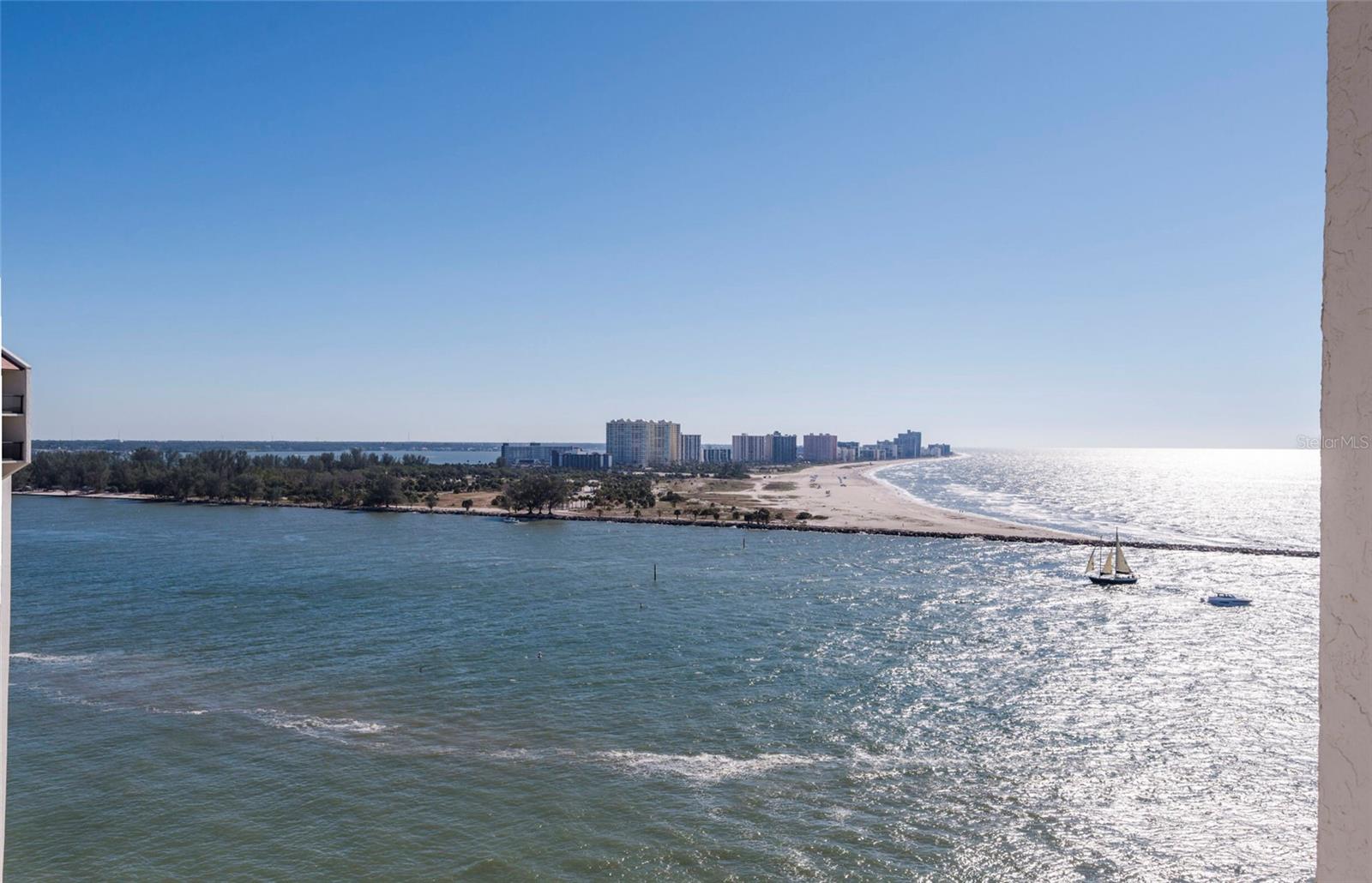 440 S GULFVIEW BLVD #1705, CLEARWATER BEACH, FL, 33767
