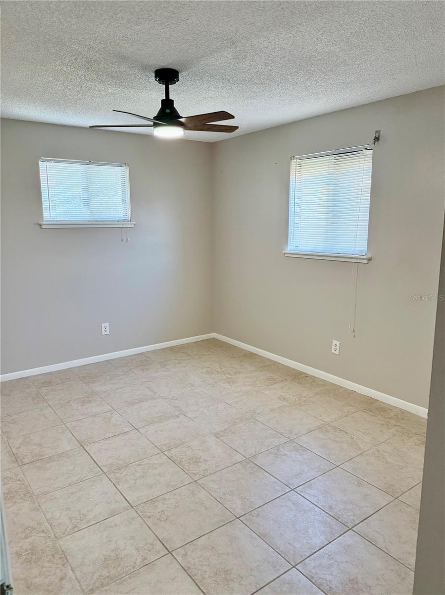 118 175TH TERRACE DR E #B, REDINGTON SHORES, FL, 33708