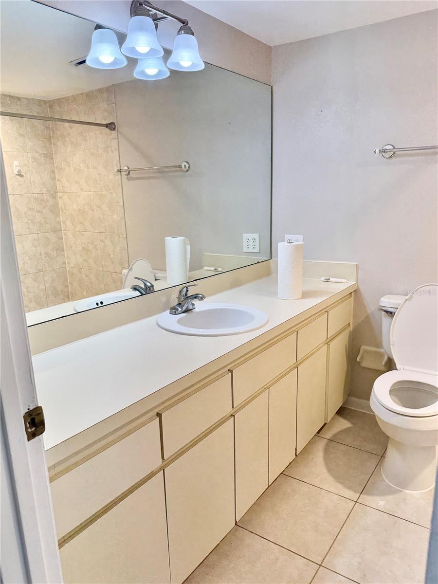 118 175TH TERRACE DR E #B, REDINGTON SHORES, FL, 33708