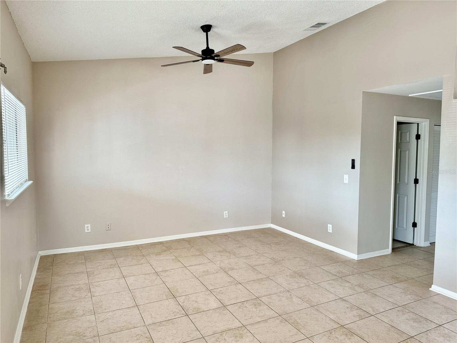 118 175TH TERRACE DR E #B, REDINGTON SHORES, FL, 33708