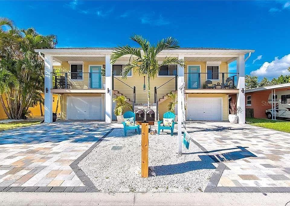 118 175TH TERRACE DR E #B, REDINGTON SHORES, FL, 33708