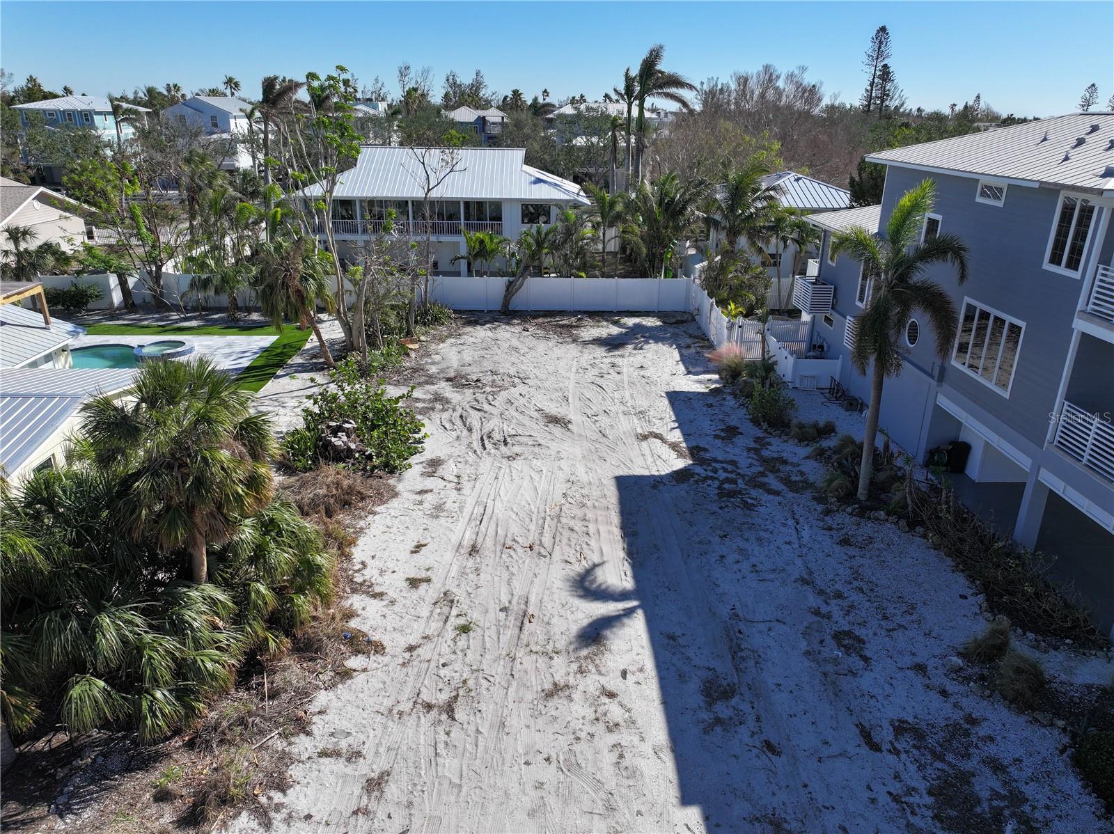 321 NORTH SHORE RD #LOT ONLY, LONGBOAT KEY, FL, 34228