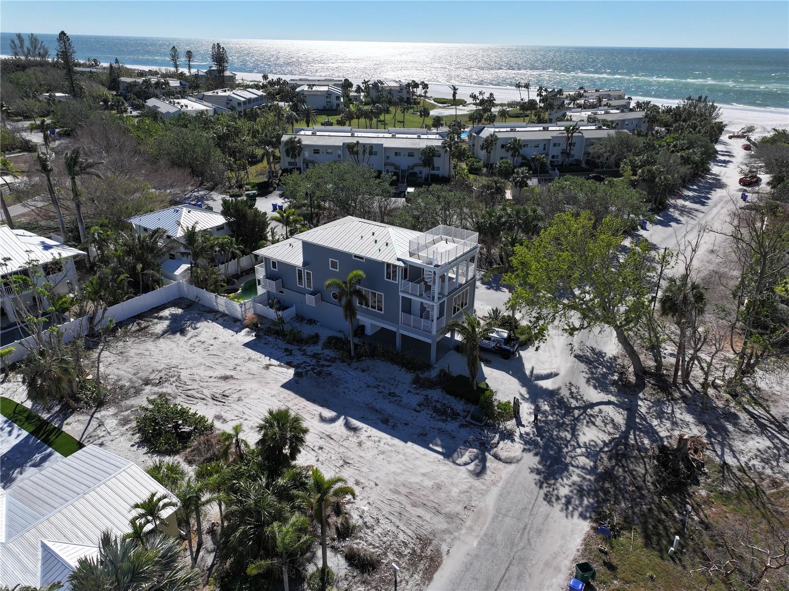 321 NORTH SHORE RD #LOT ONLY, LONGBOAT KEY, FL, 34228