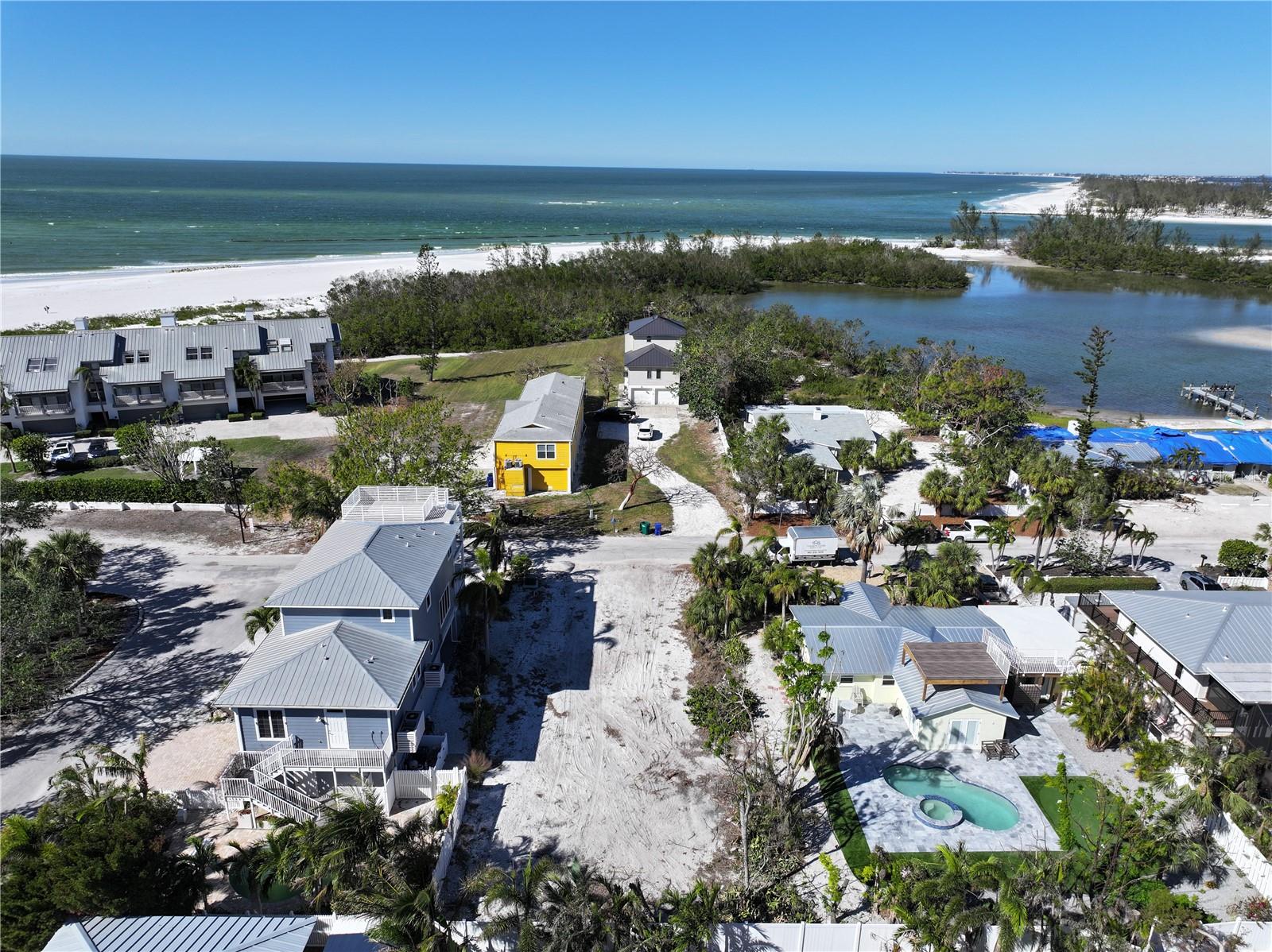 321 NORTH SHORE RD #LOT ONLY, LONGBOAT KEY, FL, 34228