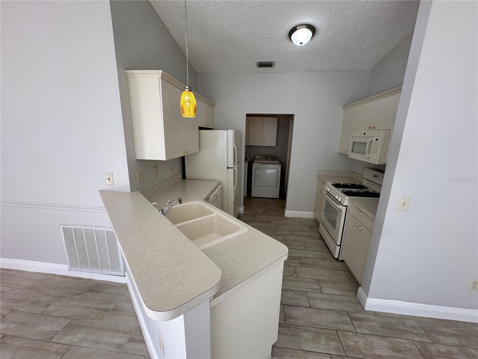 2087 BROYHILL AVE, THE VILLAGES, FL, 32162
