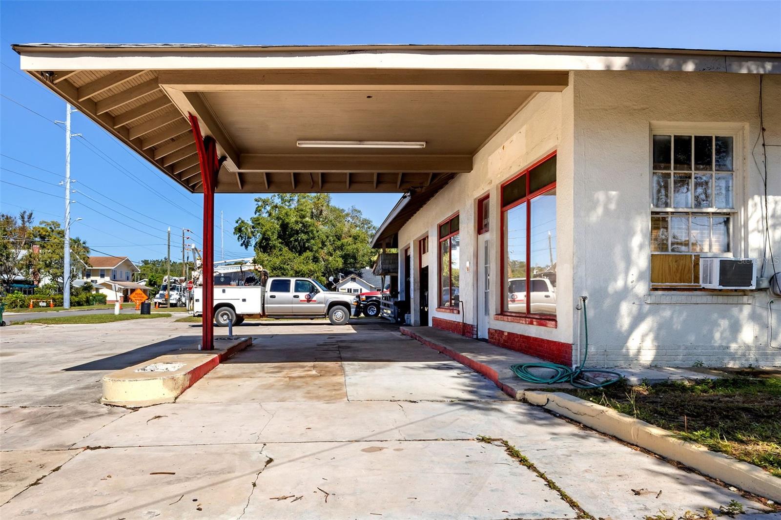 1015 S GROVE ST, EUSTIS, FL, 32726