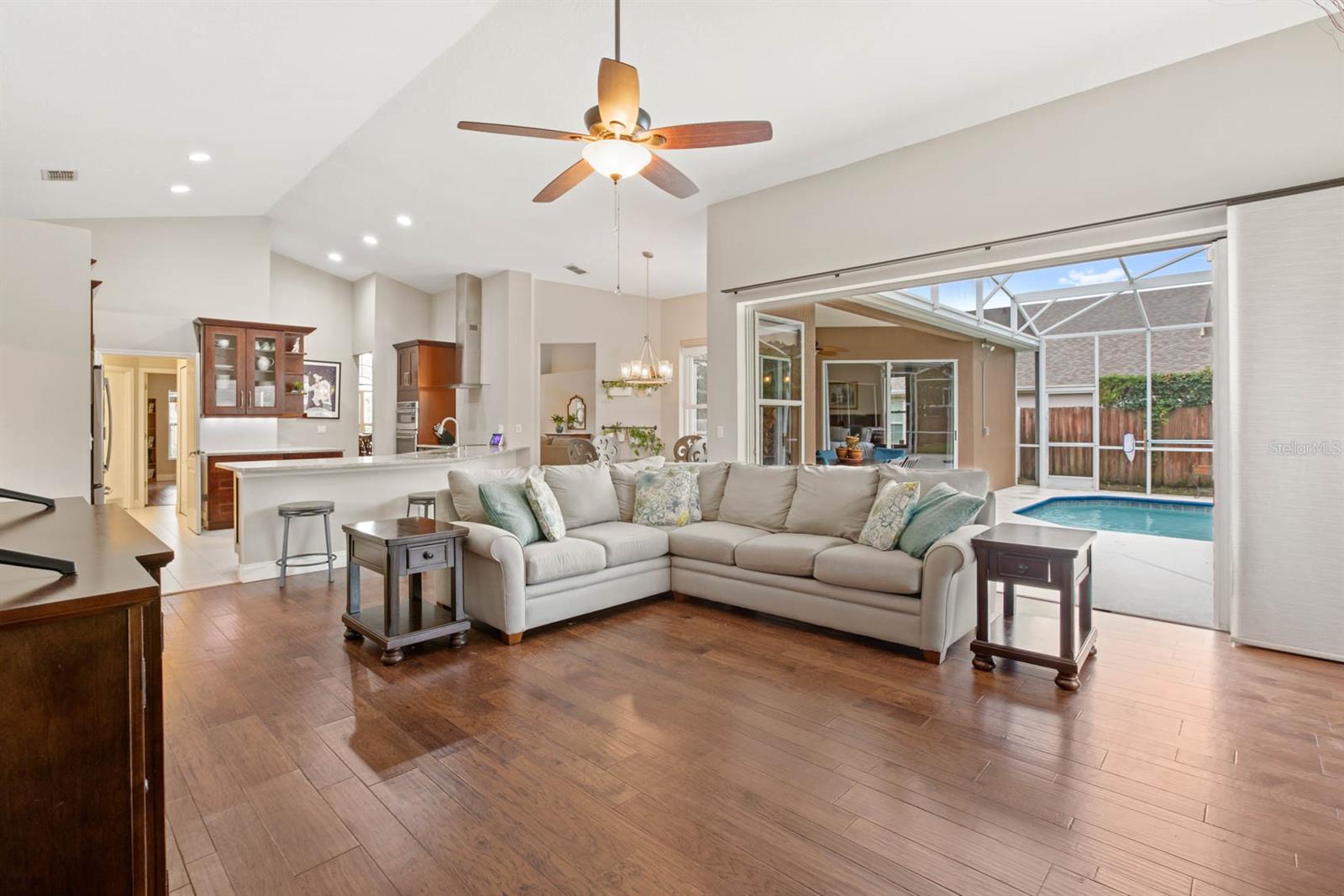 807 GROVESMERE LOOP, OCOEE, FL, 34761