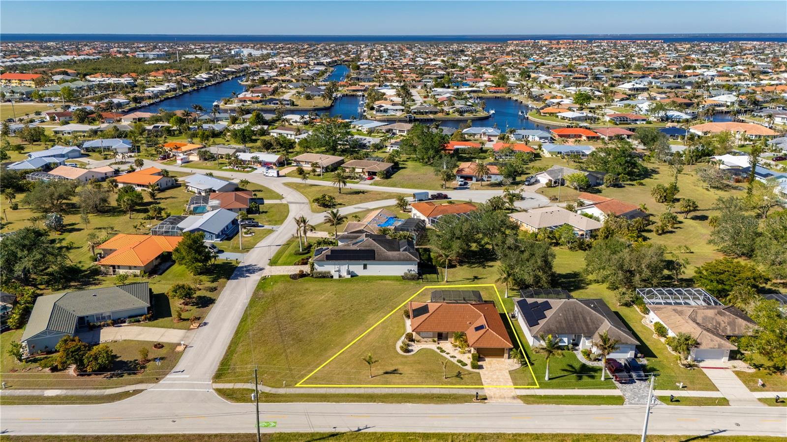 2935 MAGDALINA DR, PUNTA GORDA, FL, 33950
