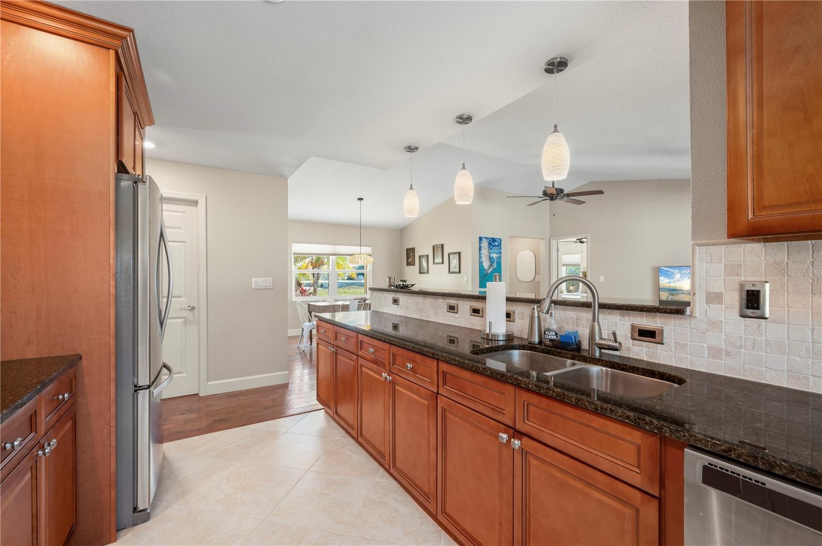 2935 MAGDALINA DR, PUNTA GORDA, FL, 33950