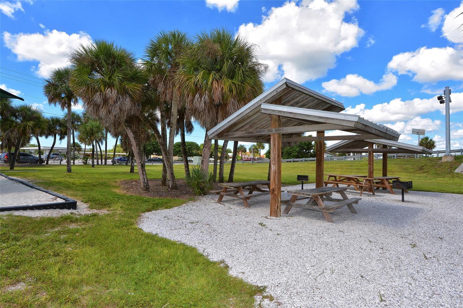 209 RUBENS DR #F, NOKOMIS, FL, 34275