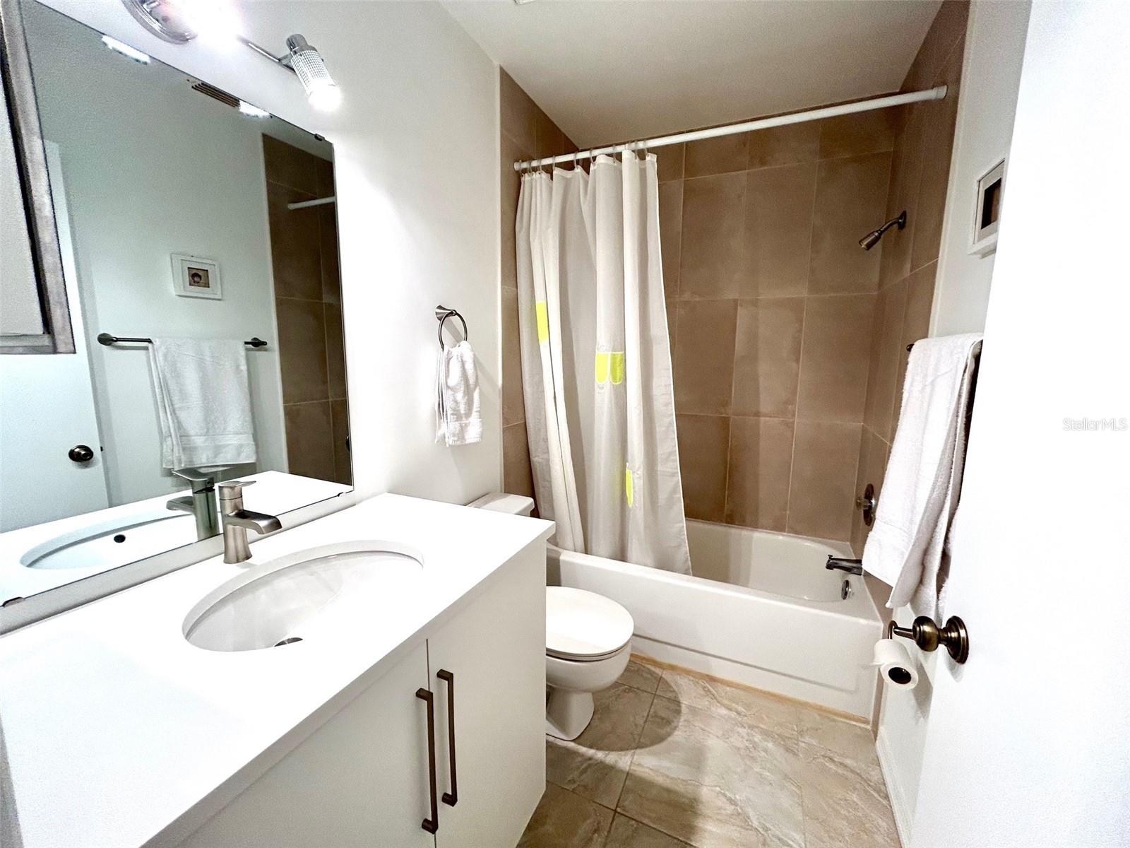 4320 47TH AVE W #203, BRADENTON, FL, 34210