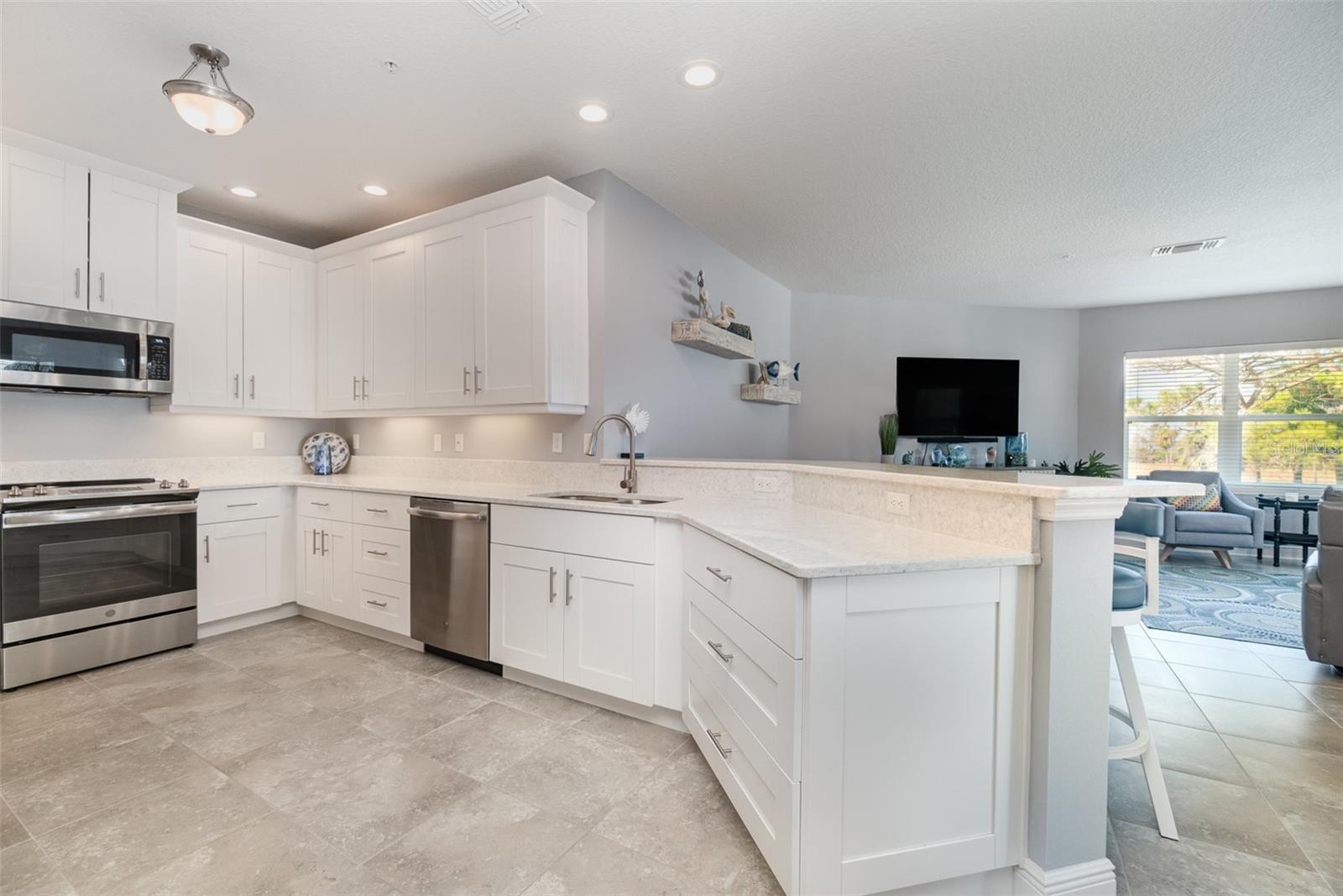 7840 34TH AVE W #103, BRADENTON, FL, 34209