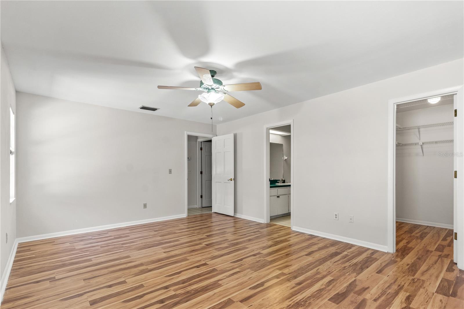 3722 VILLAGE ESTATES PL, TAMPA, FL, 33618