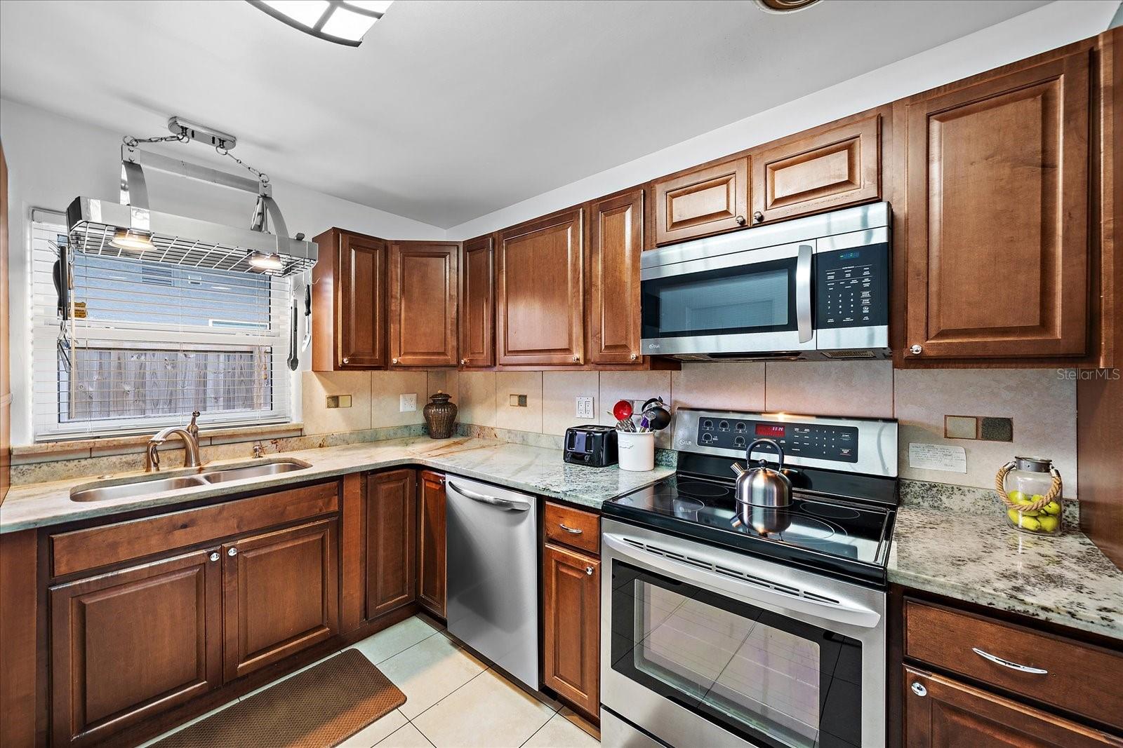 3037 ALTA VISTA ST, SARASOTA, FL, 34237