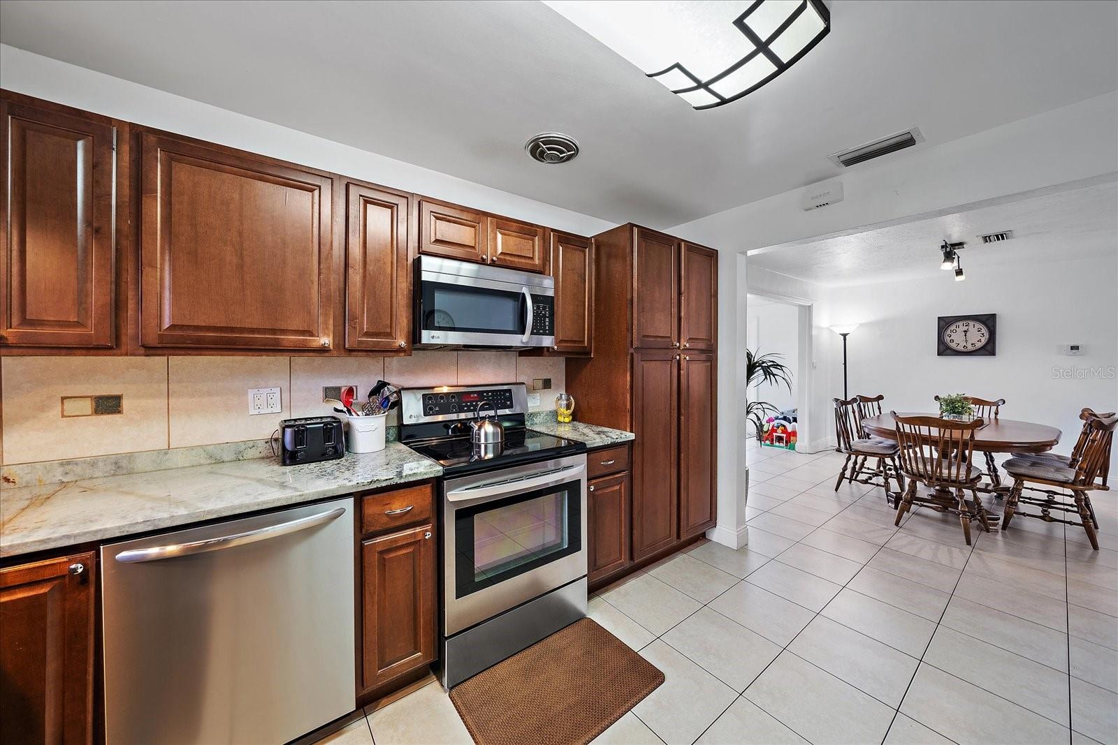3037 ALTA VISTA ST, SARASOTA, FL, 34237