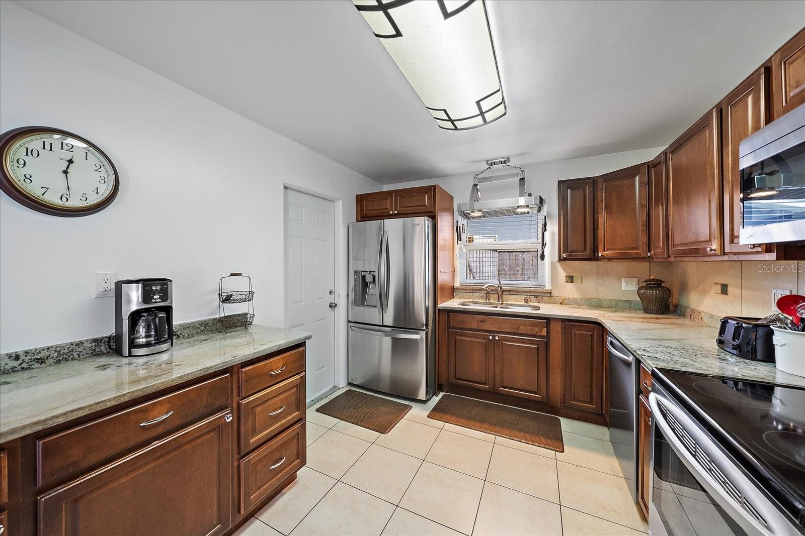 3037 ALTA VISTA ST, SARASOTA, FL, 34237