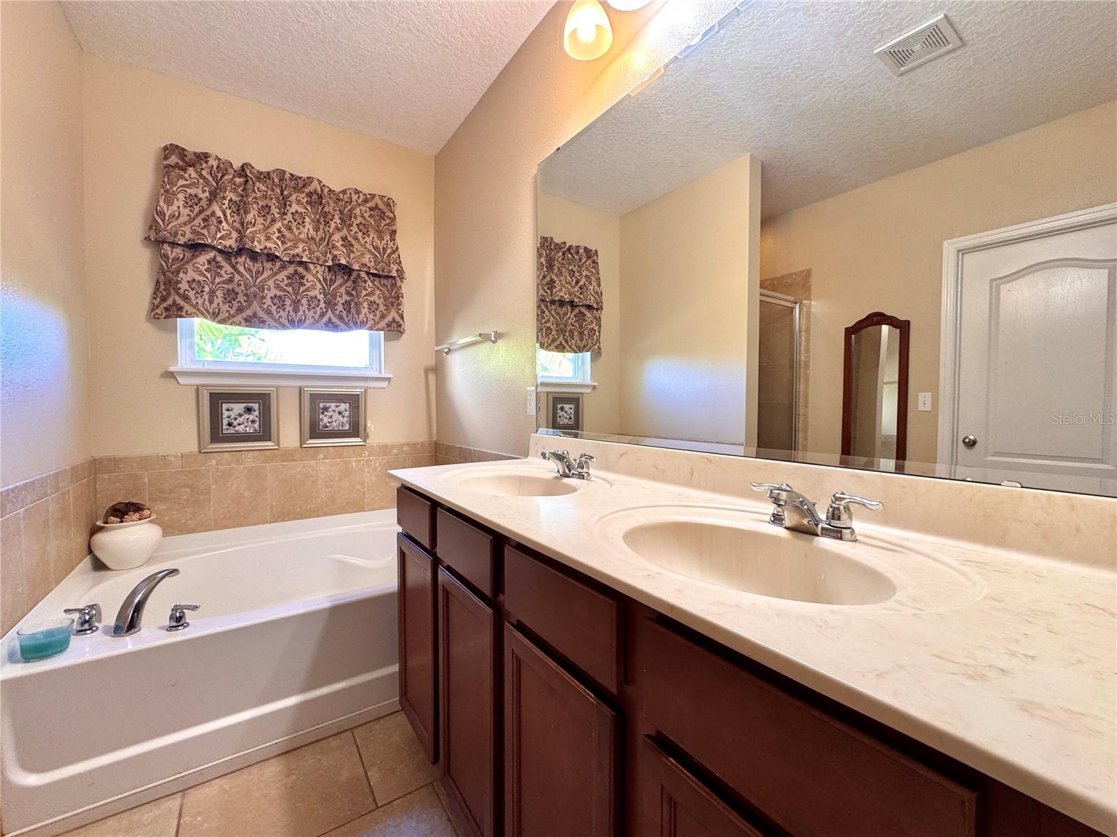 1936 MARABOU DR, DAVENPORT, FL, 33896