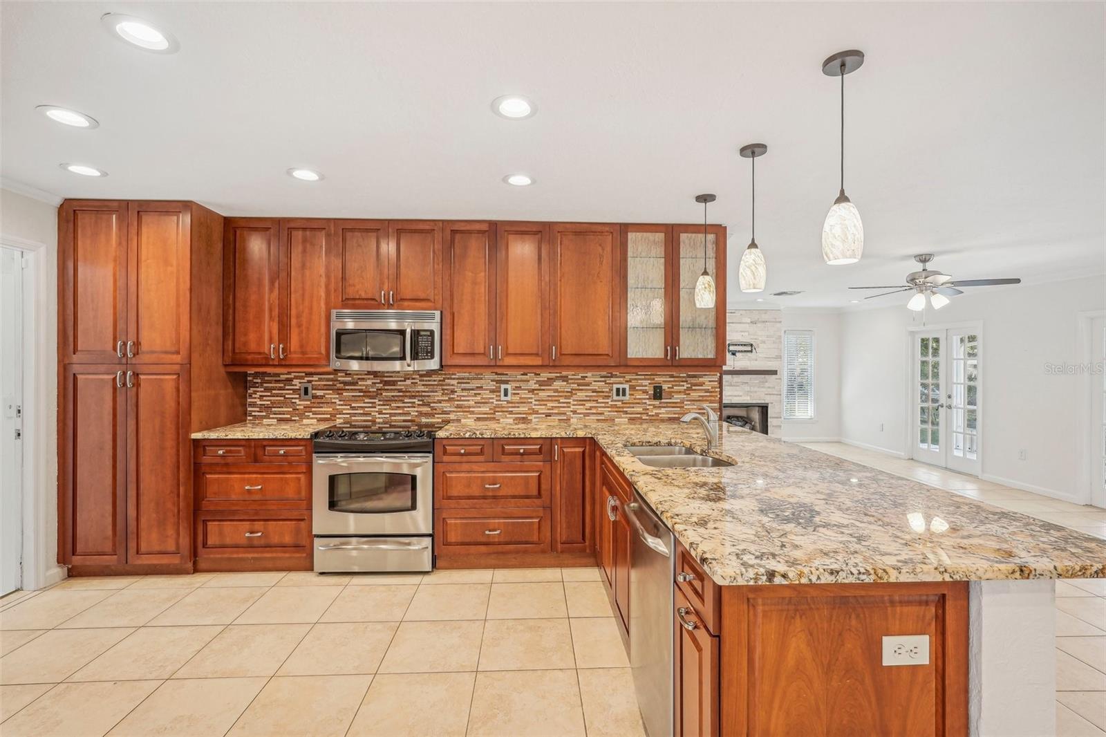 7304 BROUGHTON ST, SARASOTA, FL, 34243