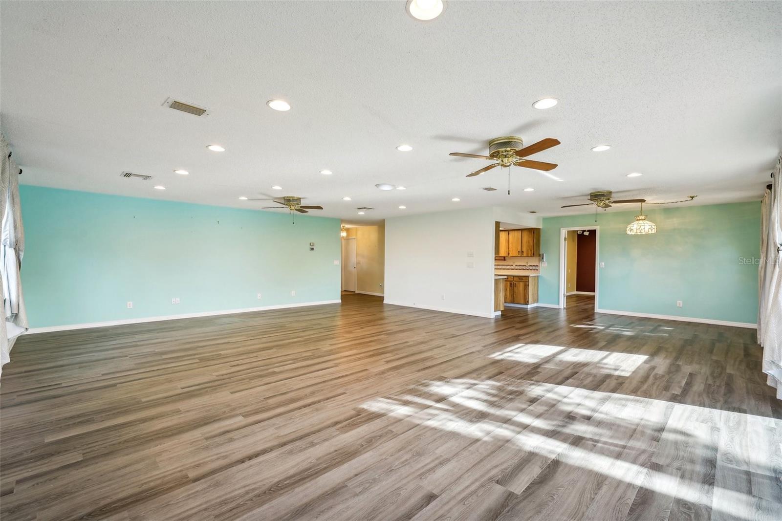 1508 INGRAM DR #20, SUN CITY CENTER, FL, 33573