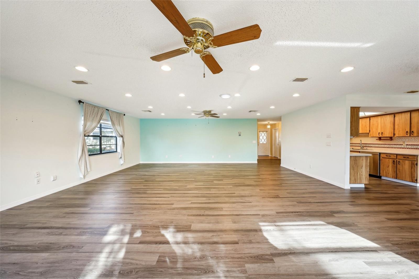 1508 INGRAM DR #20, SUN CITY CENTER, FL, 33573