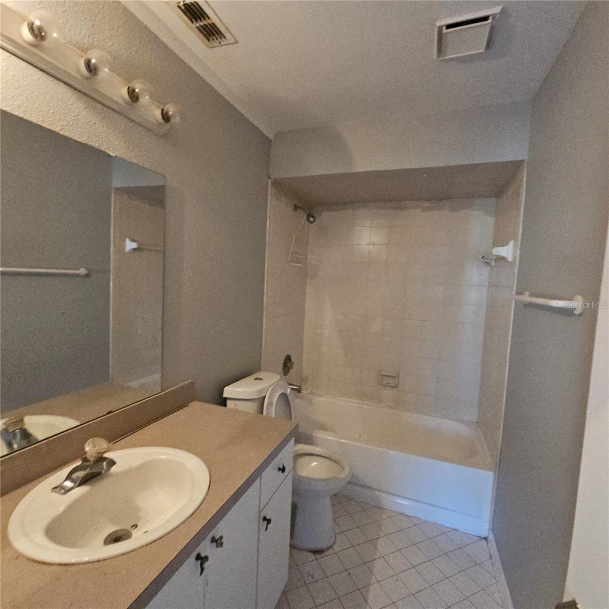 5231 VIA HACIENDA CIR #117, ORLANDO, FL, 32839