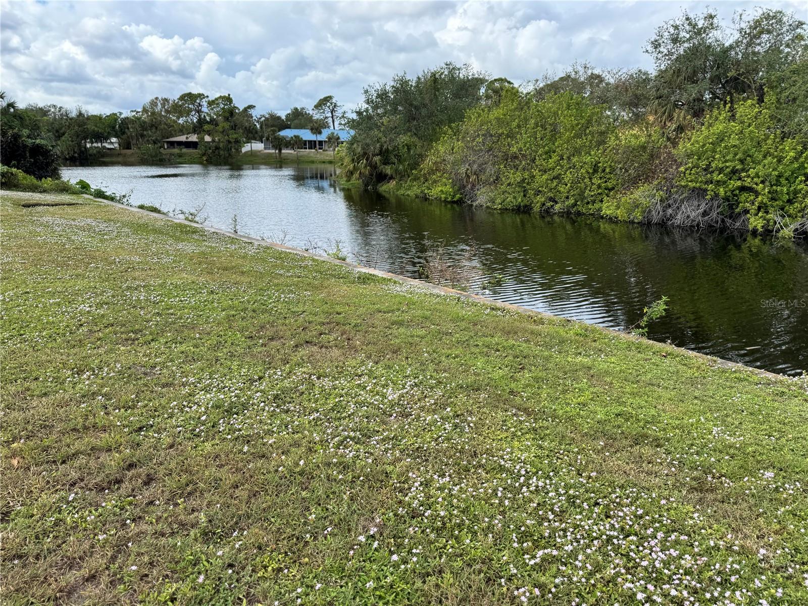 2179 LAKESHORE CIR, PORT CHARLOTTE, FL, 33952