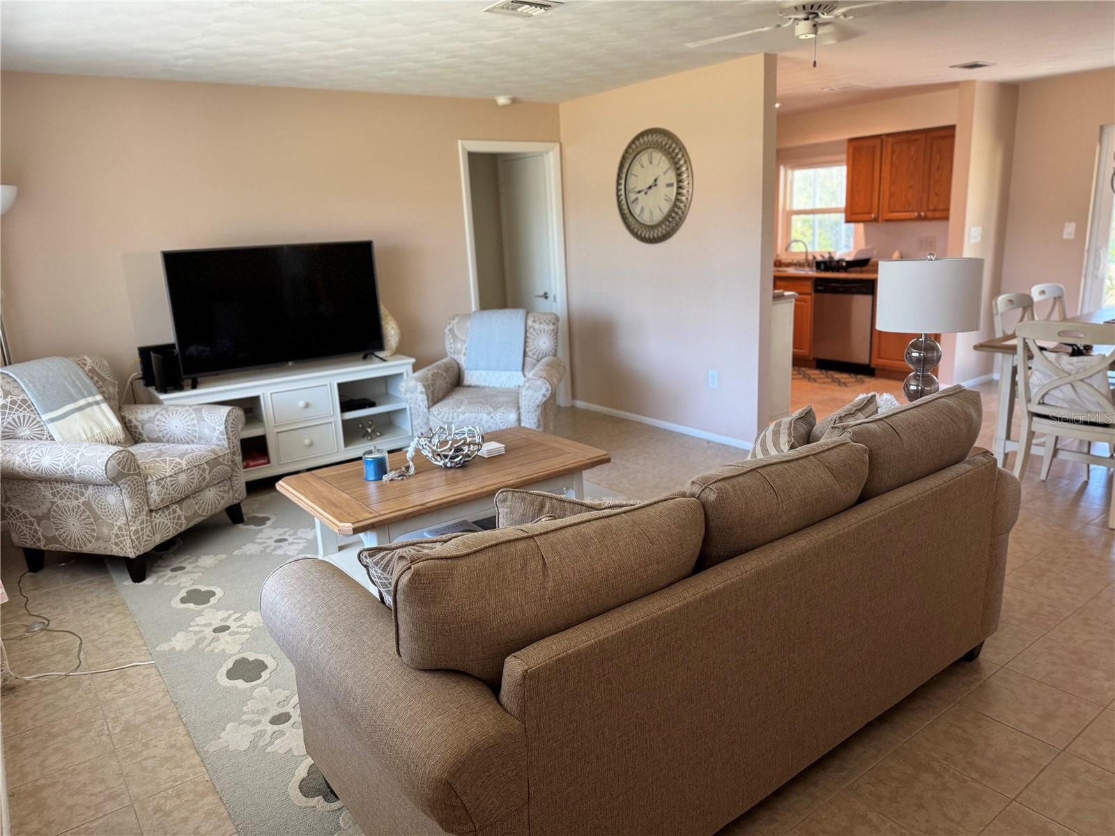 2179 LAKESHORE CIR, PORT CHARLOTTE, FL, 33952