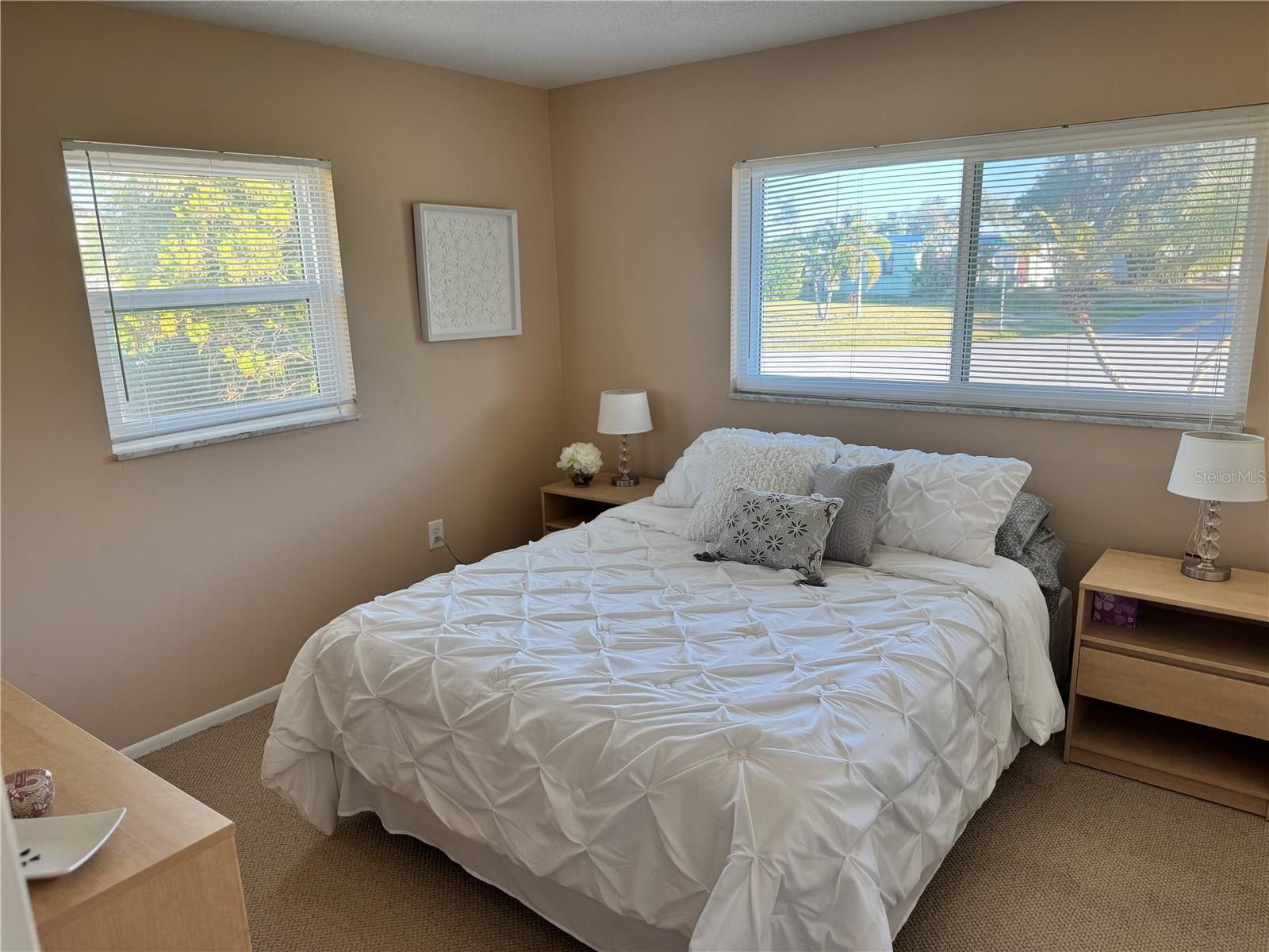 2179 LAKESHORE CIR, PORT CHARLOTTE, FL, 33952