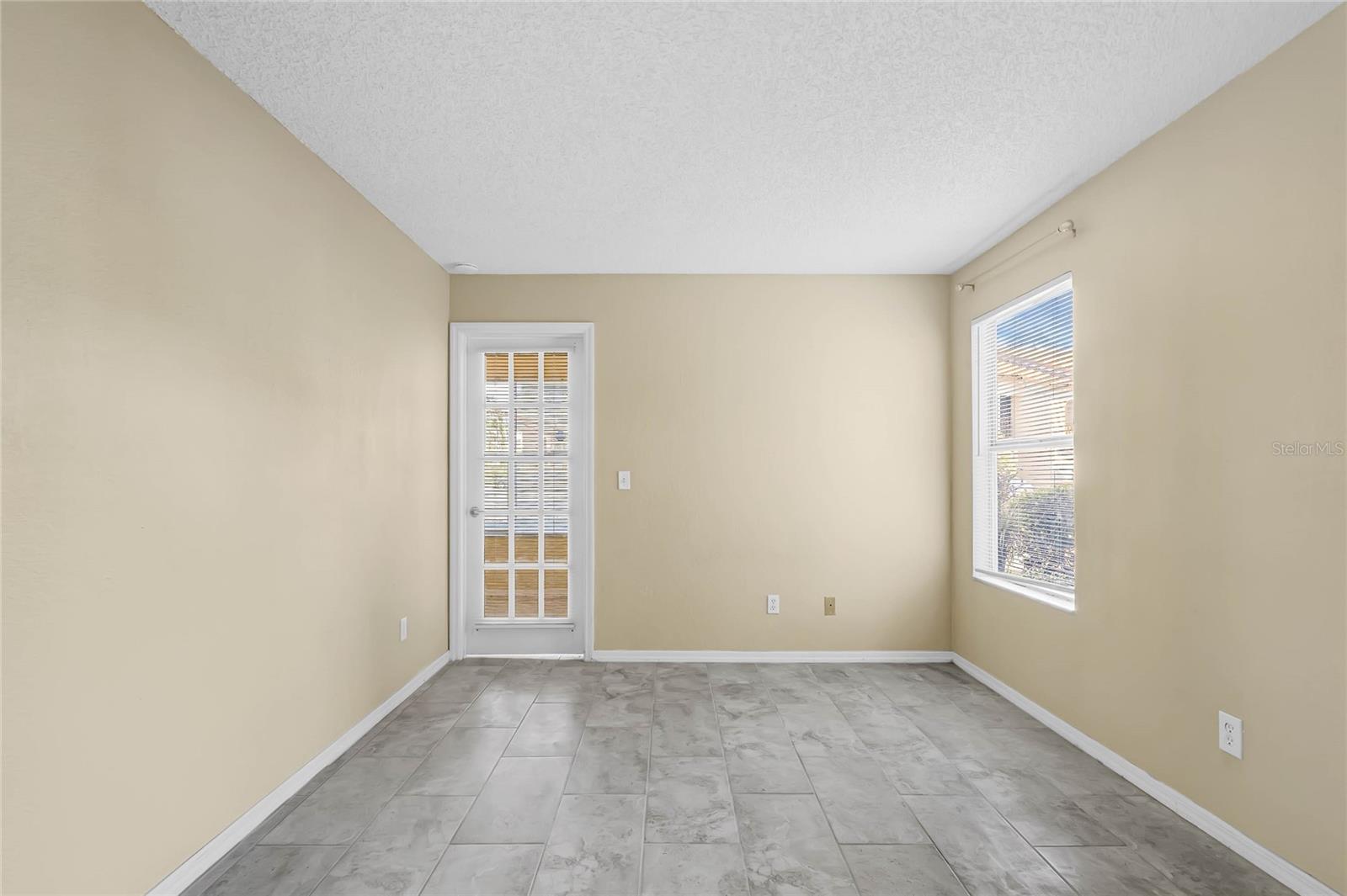 5108 CONROY RD #17, ORLANDO, FL, 32811