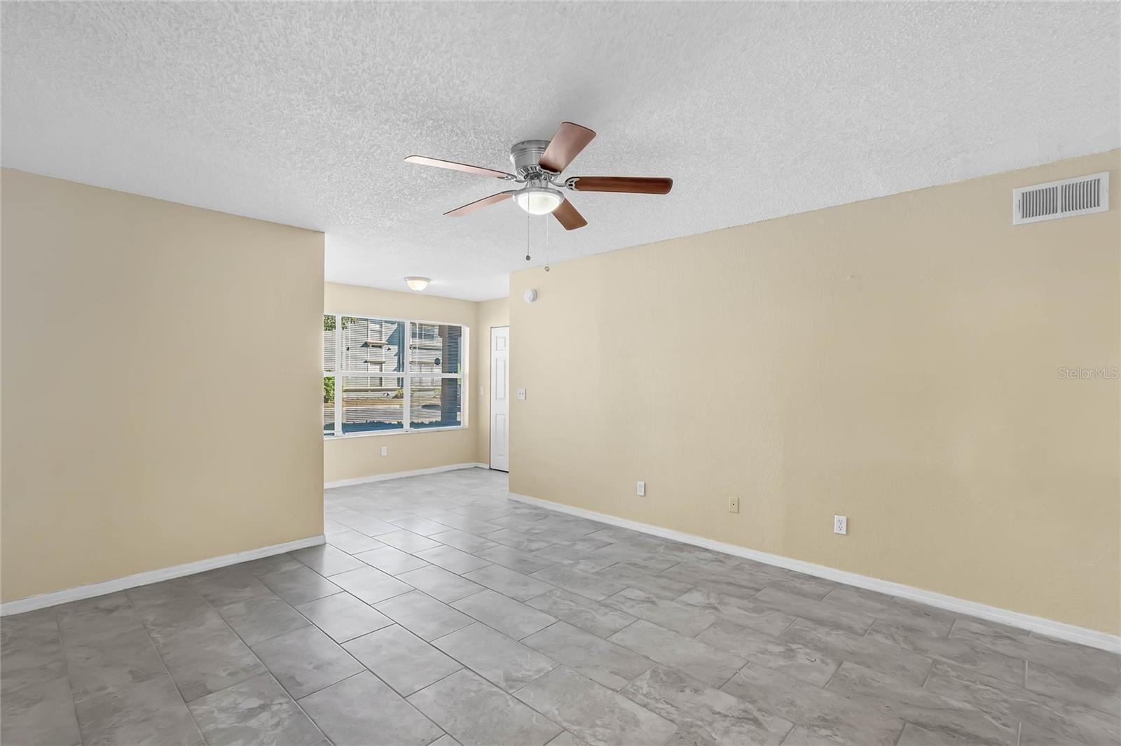 5108 CONROY RD #17, ORLANDO, FL, 32811