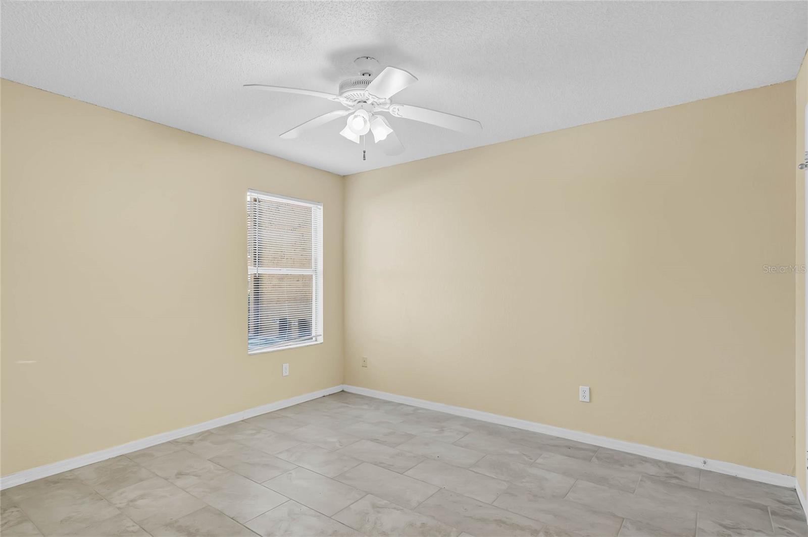 5108 CONROY RD #17, ORLANDO, FL, 32811