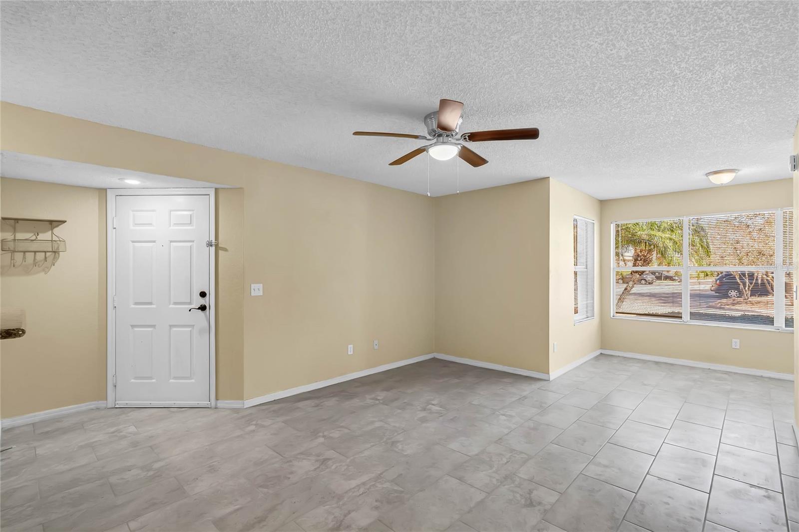 5108 CONROY RD #17, ORLANDO, FL, 32811