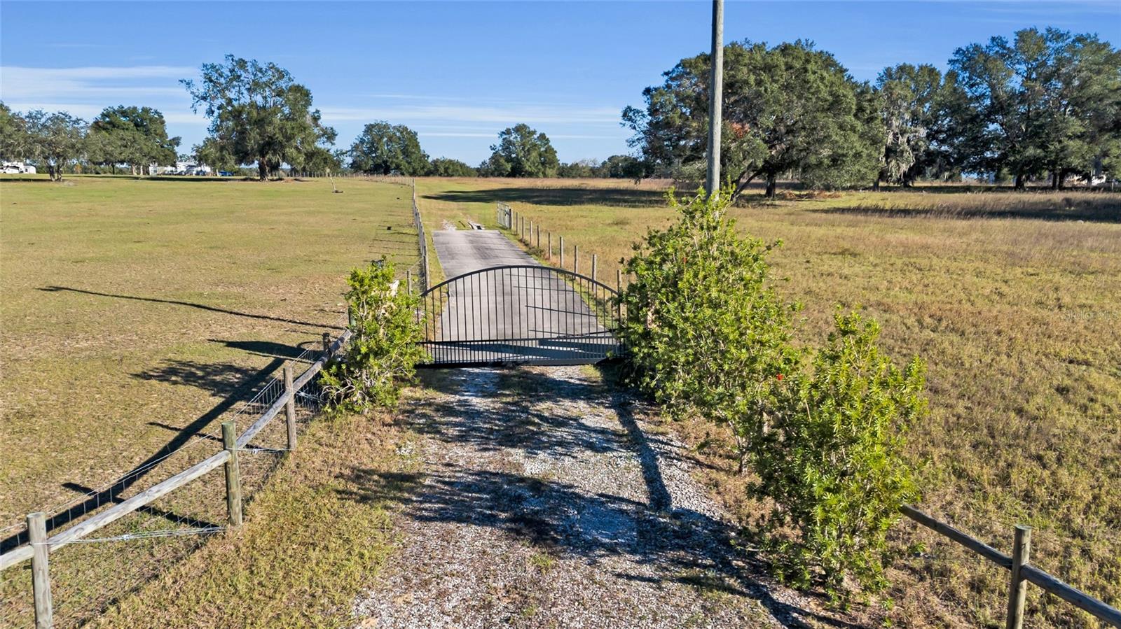 17355 SE 260TH AVENUE RD, UMATILLA, FL, 32784