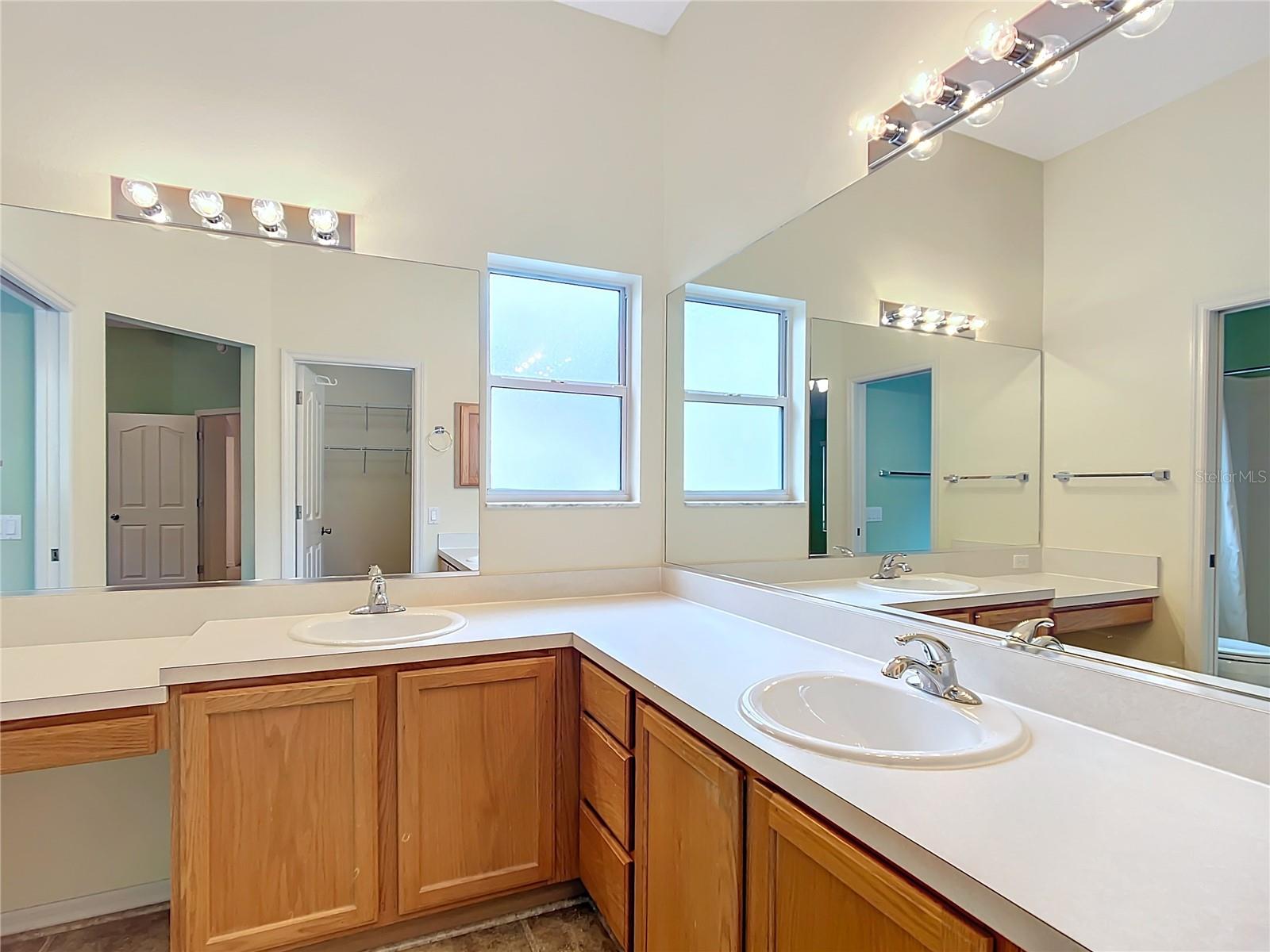 108 COSTA MESA DR, LADY LAKE, FL, 32159