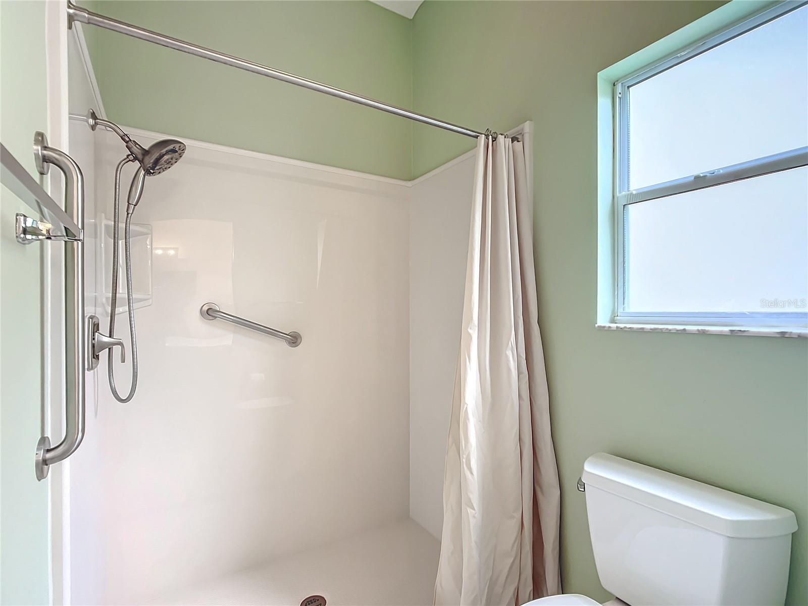 108 COSTA MESA DR, LADY LAKE, FL, 32159