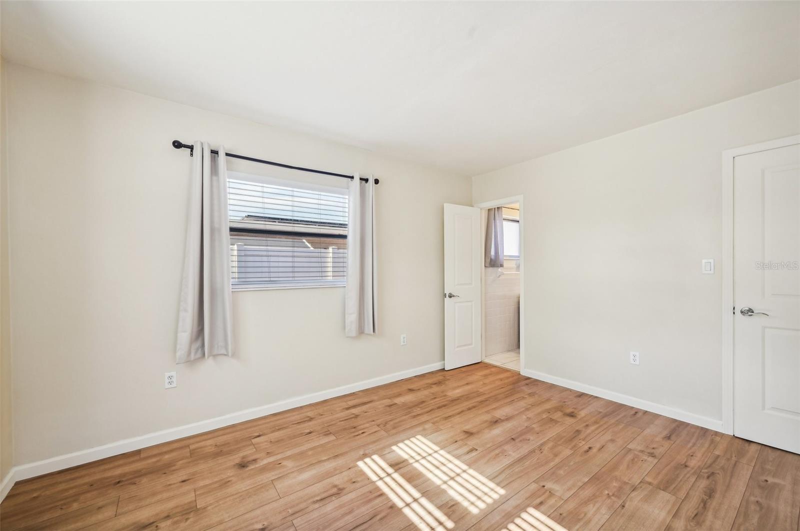 2101 25TH AVE W, BRADENTON, FL, 34205
