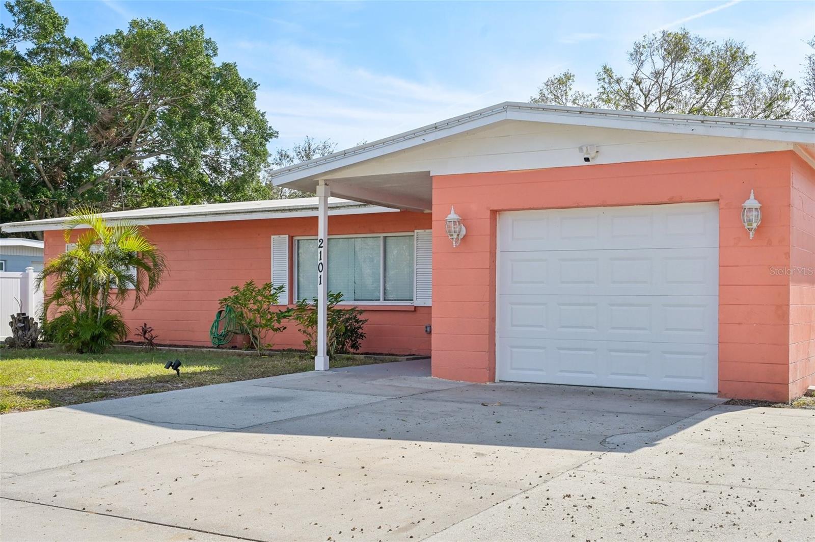2101 25TH AVE W, BRADENTON, FL, 34205