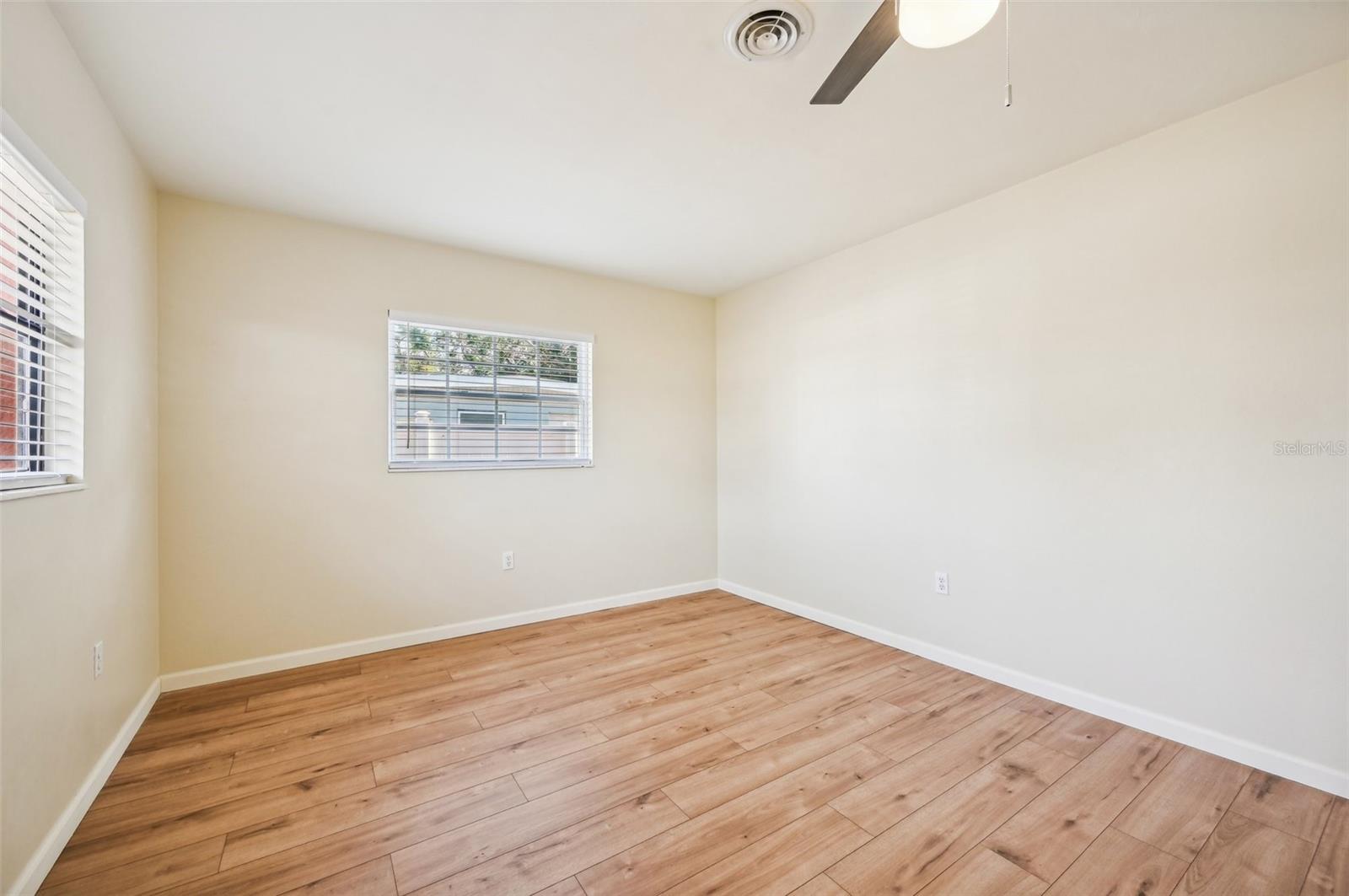 2101 25TH AVE W, BRADENTON, FL, 34205
