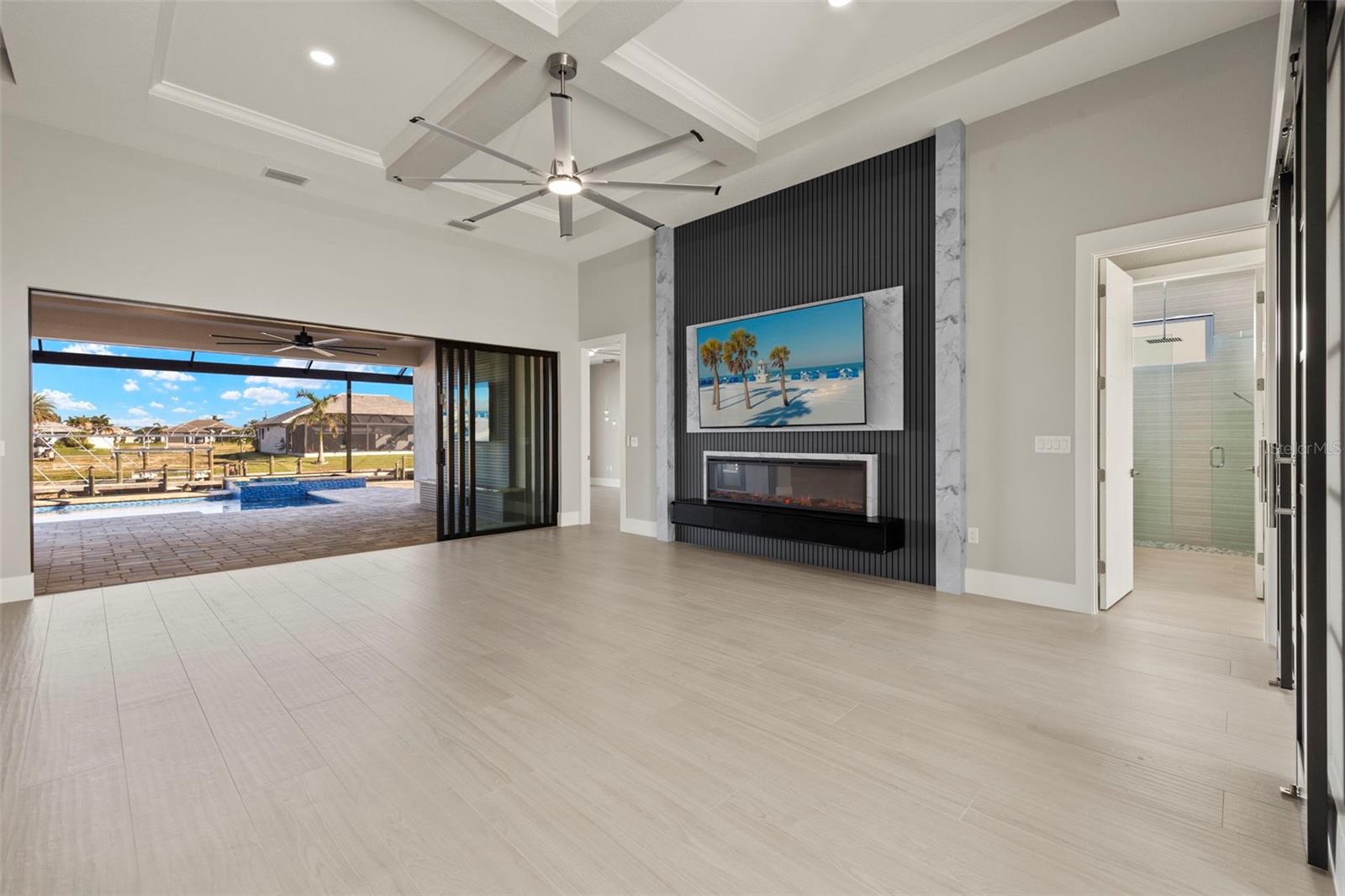 301 NW 39TH AVE, CAPE CORAL, FL, 33993