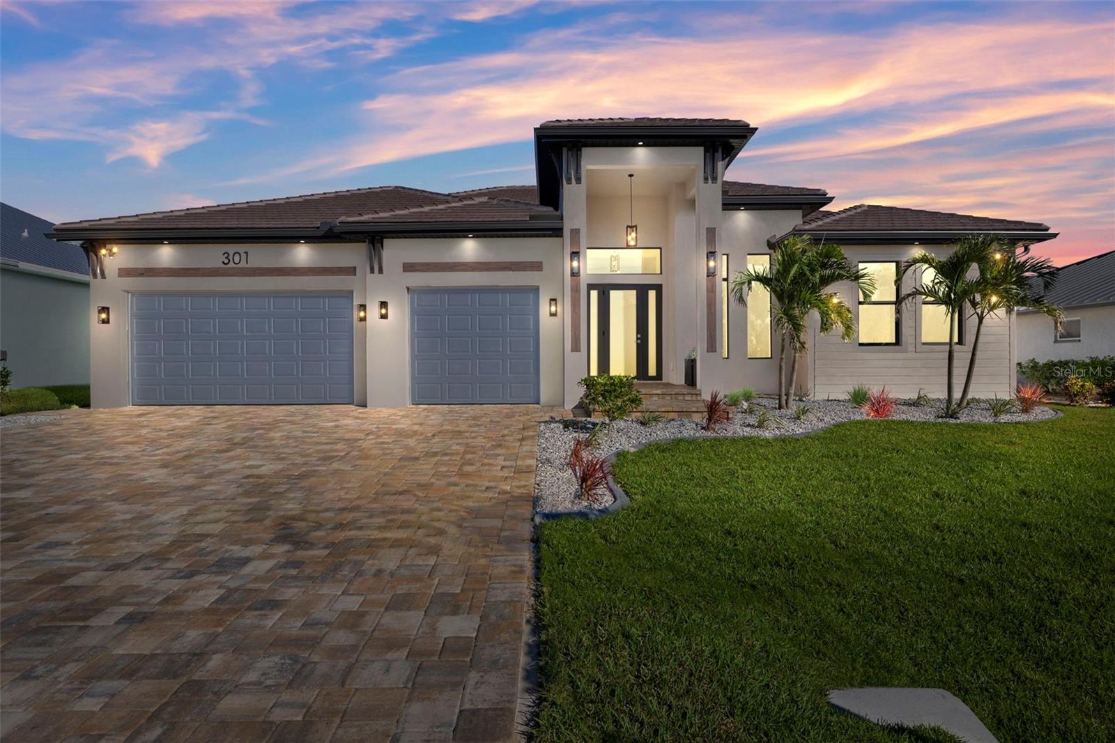301 NW 39TH AVE, CAPE CORAL, FL, 33993